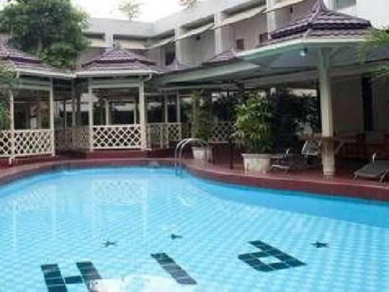 Hotel Pardede International Medan Esterno foto