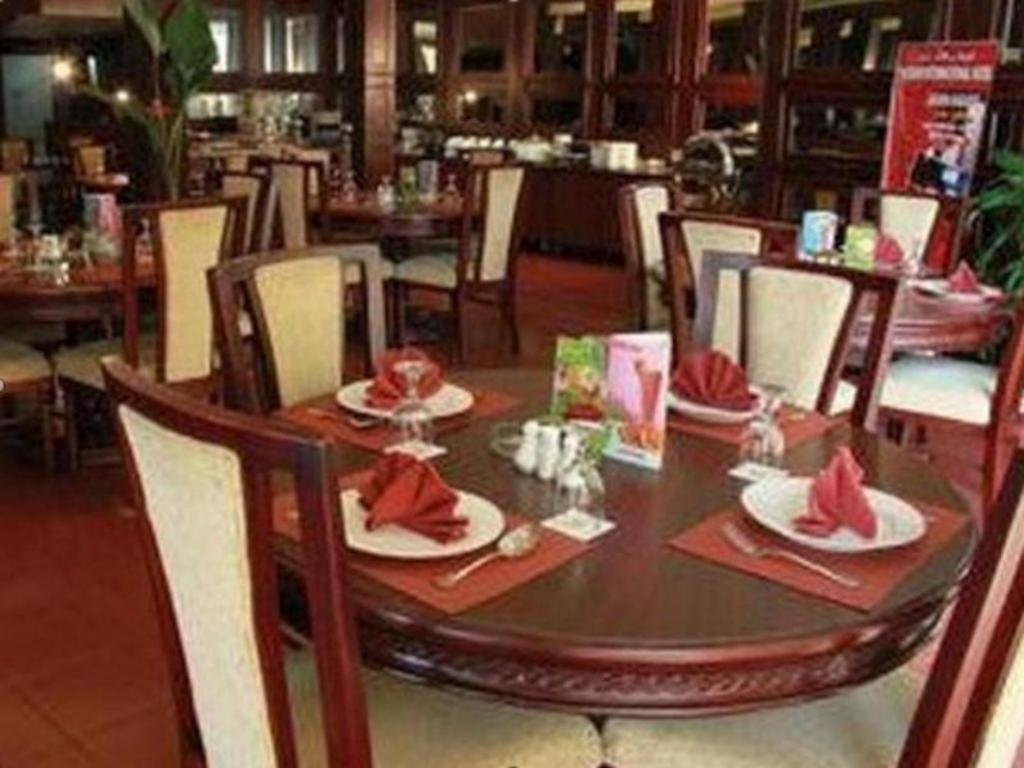 Hotel Pardede International Medan Esterno foto